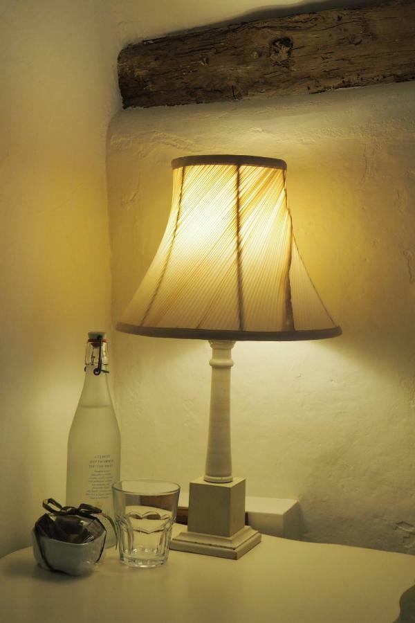 Nightingale Cottage Bed And Breakfast Chichester Exterior foto
