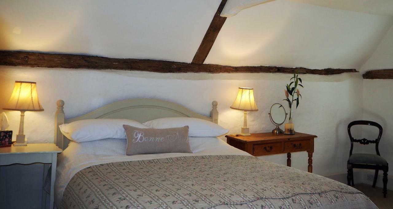 Nightingale Cottage Bed And Breakfast Chichester Exterior foto